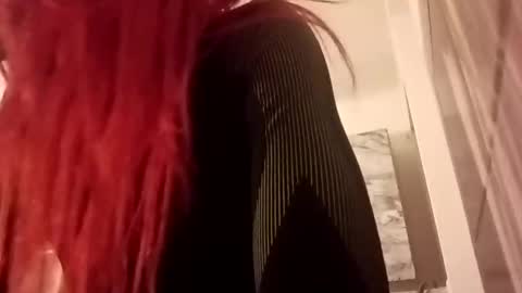 Alexismerton online show from 02.05.25