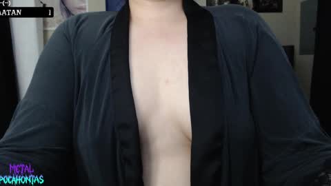 Snapshot of metalpocahotass chatting on 03.12.25 MetalPocahotass online show from 03.12.25