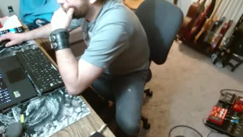 Snapshot of metalsharkk chatting on 03.03.25 metalsharkk online show from 03.03.25