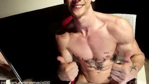 Snapshot of metatron_muscle chatting on 08.02.26 Dany online show from 08.02.26