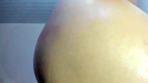 Snapshot of mey090 chatting on 09.20.25 Mey online show from 09.20.25