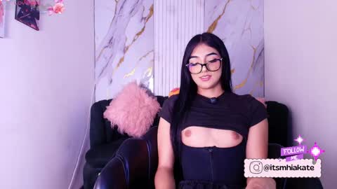Mhia Kate online show from 06.06.26