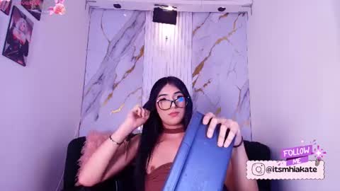 Mhia Kate online show from 07.02.26