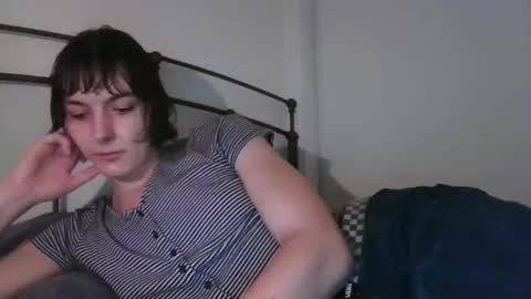 Snapshot of mia_177 chatting on 04.19.26 mia_177 online show from 04.19.26