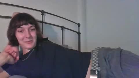 Snapshot of mia_177 chatting on 04.21.26 mia_177 online show from 04.21.26
