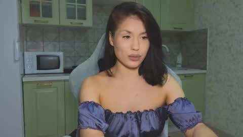 Mia online show from 02.11.26