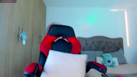 mia_adamsxxx online show from 06.09.26