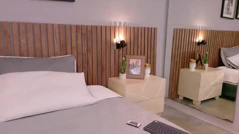 Mia Bellefort online show from 03.23.26