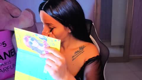 Mia  online show from 04.08.26