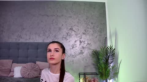 Snapshot of mia_carter99 chatting on 12.03.24 Freya Allen online show from 12.03.24