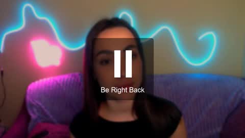mia_cutie77 online show from 10.19.25