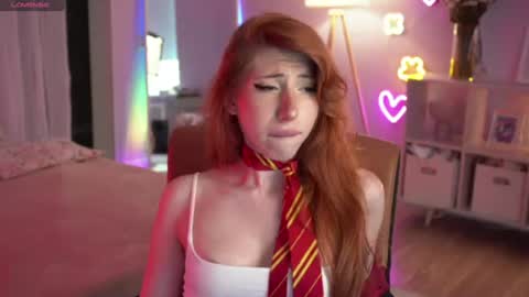 Snapshot of mia_daddysgirl_ chatting on 07.25.26 Hi I am Mia online show from 07.25.26