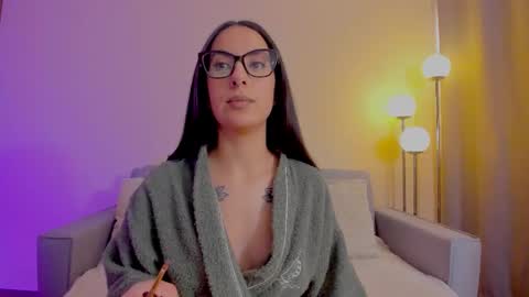 Sarah Luna online show from 02.04.26