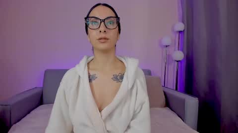 Snapshot of mia_daniellshot chatting on 04.22.26 Sarah Luna online show from 04.22.26
