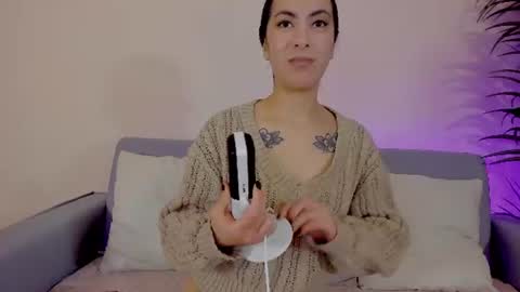 Snapshot of mia_daniellshot chatting on 06.17.26 Sarah Luna online show from 06.17.26