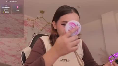 Mia online show from 03.03.26