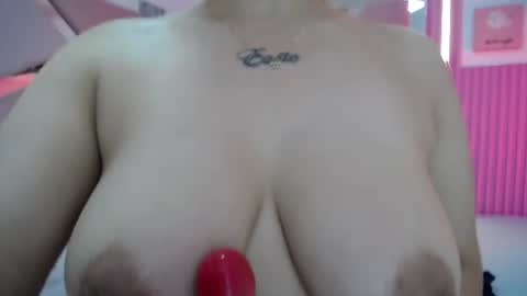 mia_garcia28 online show from 06.10.26