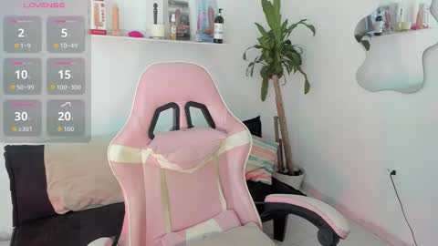 Snapshot of mia_girl00 chatting on 01.09.26 Mia online show from 01.09.26