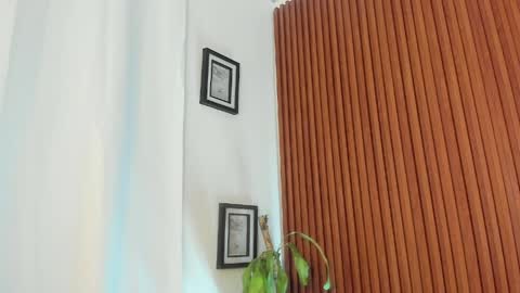 Mia online show from 03.29.26