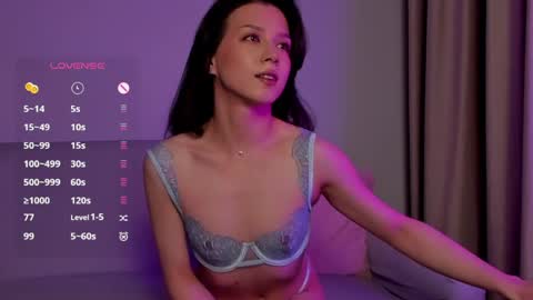 Mia online show from 03.28.26