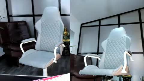 Snapshot of mia_hotwife chatting on 02.11.25 Mia.... Nice to meet you  thumb up me please its important online show from 02.11.25