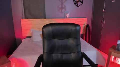 Val  online show from 02.13.25