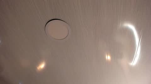 Mia online show from 04.04.26