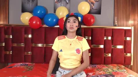 Mia.  online show from 06.02.26