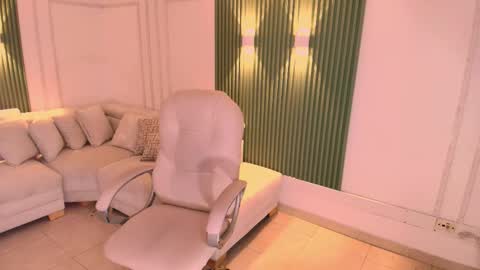 Mia Lane online show from 03.26.26