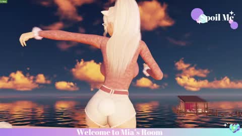 Mia online show from 04.07.26