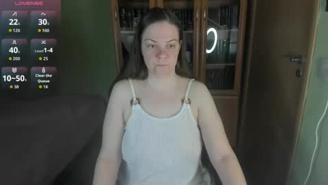 Snapshot of mia_lores chatting on 05.21.26 mia_lores online show from 05.21.26