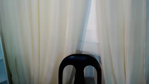 M I A online show from 03.08.26