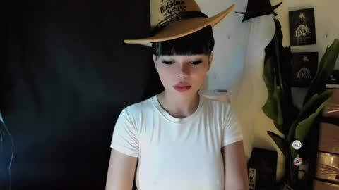 M I A online show from 06.15.26