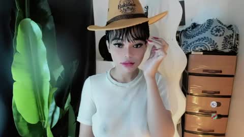 M I A online show from 07.17.26