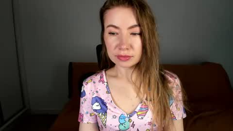 Mia online show from 06.14.26