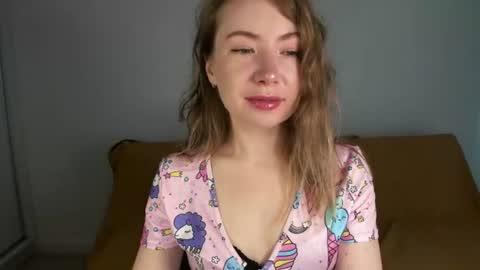 Mia online show from 07.22.26