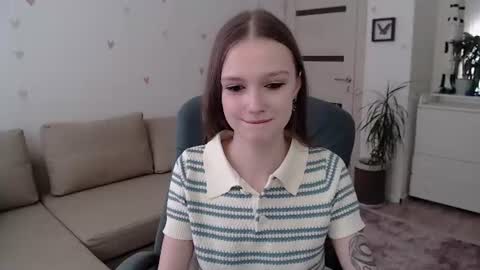 Snapshot of mia_maas chatting on 07.25.26 Mia online show from 07.25.26