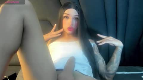 Mia3 online show from 02.20.25