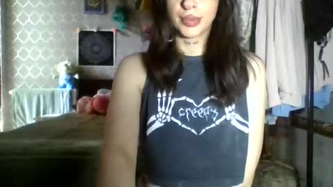 Mia online show from 06.23.26