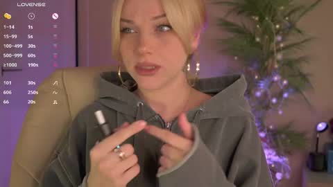 Snapshot of mia_milagros chatting on 05.22.26 mia_milagros online show from 05.22.26