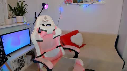 Mia online show from 03.03.25