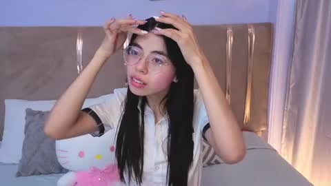 Mia online show from 07.09.26