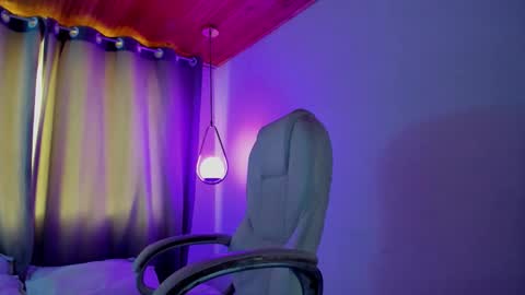 Mia Nevaeh - follow me online show from 02.08.26