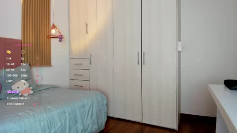 Mia Nevaeh - follow me online show from 05.15.26