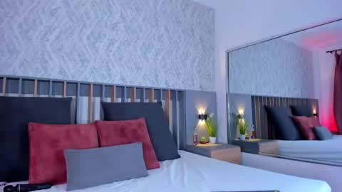 MIa online show from 02.12.25