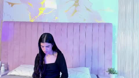 mia online show from 07.17.26