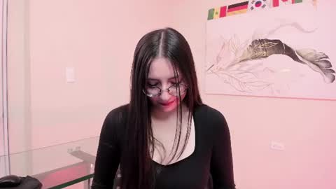 mia_quinn__ online show from 07.05.26