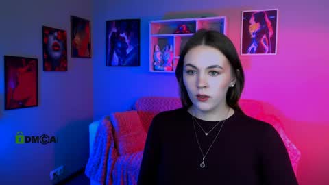 mia online show from 04.10.26