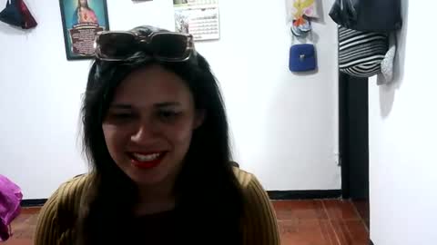 Snapshot of mia_robeerts chatting on 06.13.26 mia_robeerts online show from 06.13.26