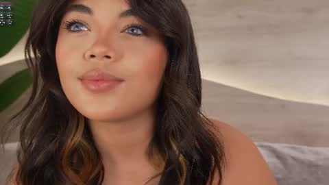 mia_rosalie online show from 07.03.26
